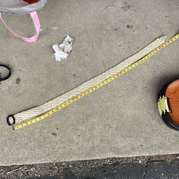 Vintage Handcrafted Macrame Belt with Green Bakelite Buckle - Picture 7 of 9